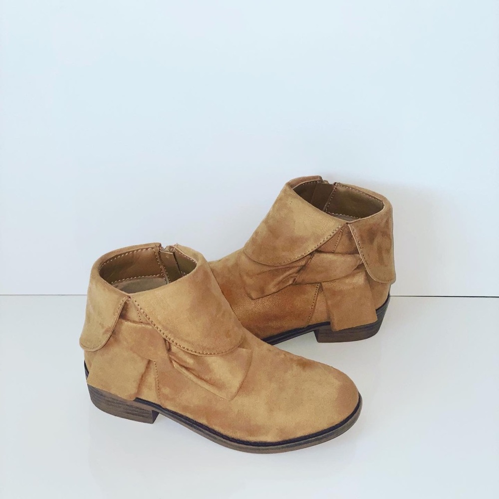Girls Cupcake Couture Deb Boot (EUC) - Picture 3 of 8